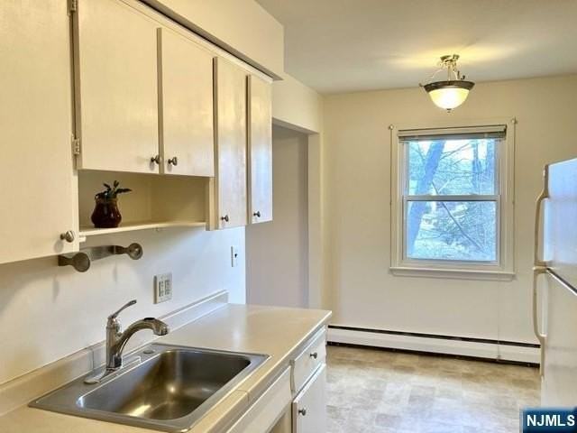 11 Spruce St Apt 2 - Photo 4 of 10