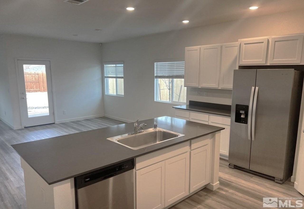 1780 Timberland Dr - Photo 3 of 16