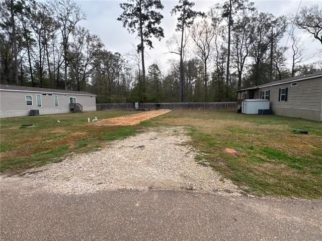 44299 Country Creek Ln - Photo 2 of 4