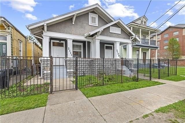 2109 Columbus St - Photo 2 of 14