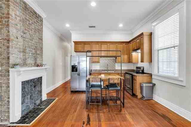 2109 Columbus St - Photo 5 of 14