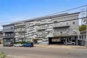 featured image of 8616 Oak St #401