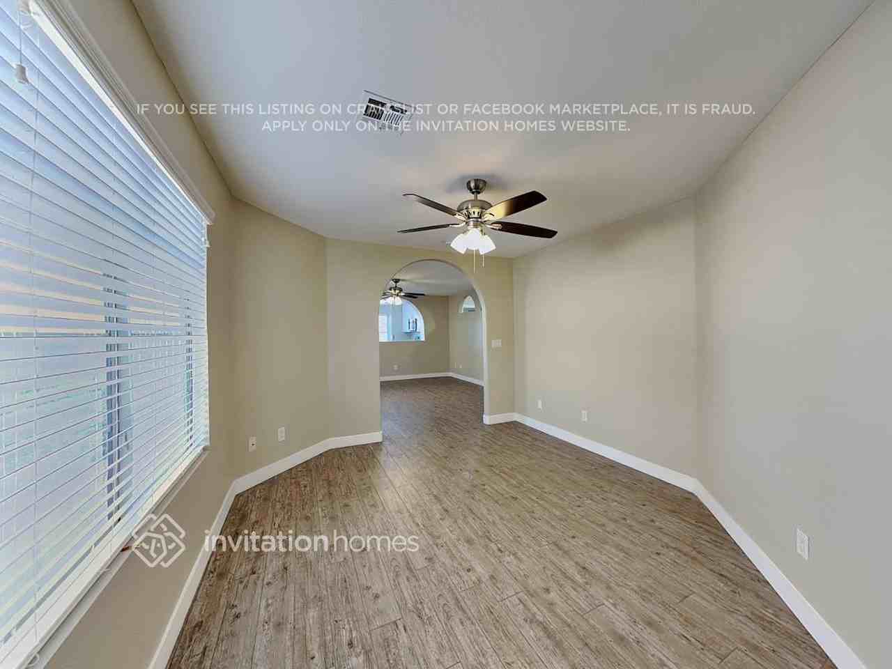 7836 Sedalia St - Photo 3 of 18