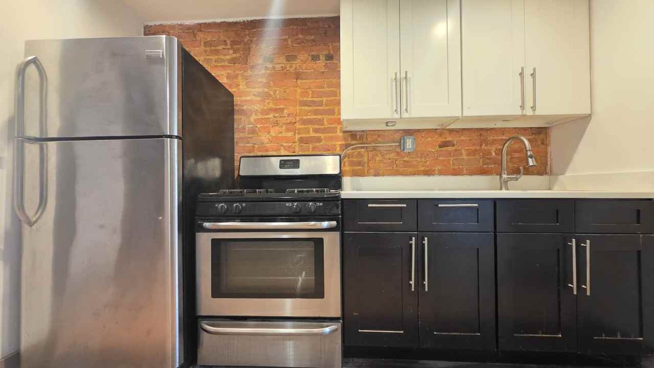 2344 Pacific Street #3 - Photo 3 of 11