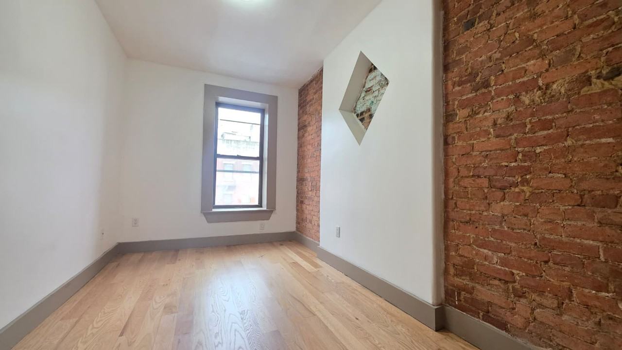 2344 Pacific Street #3 - Photo 6 of 11