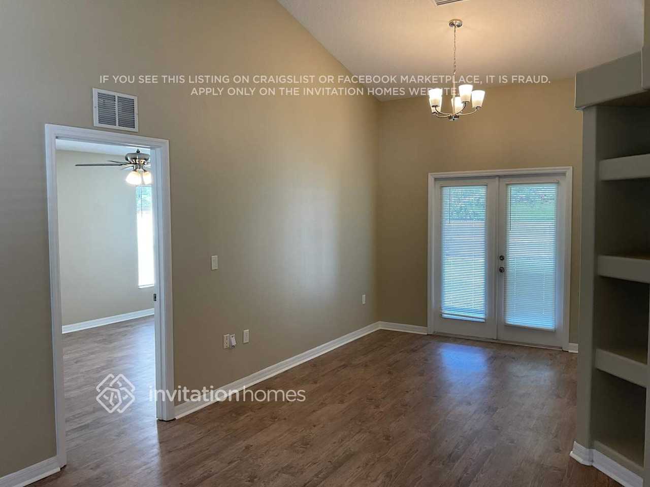 425 E New Hampshire Ave - Photo 2 of 11