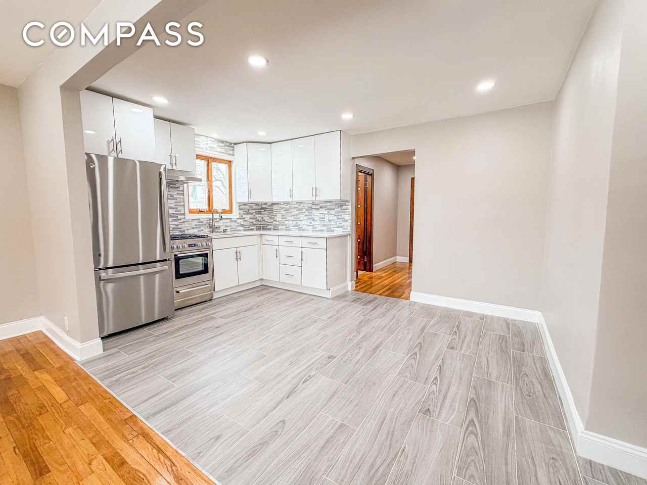 1001 154th St #1 - Photo 3 of 8