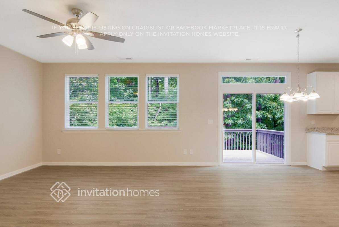 5820 Kohler Ln - Photo 4 of 23