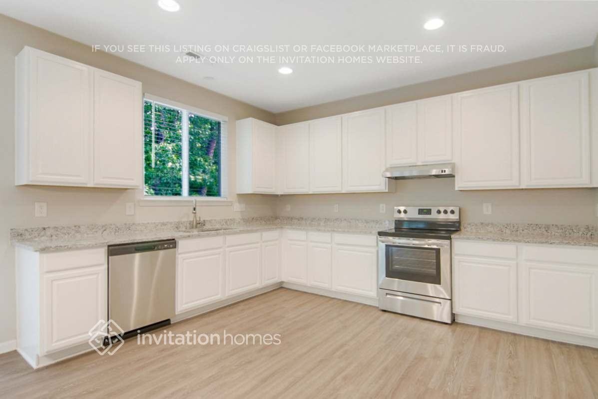 5820 Kohler Ln - Photo 5 of 23