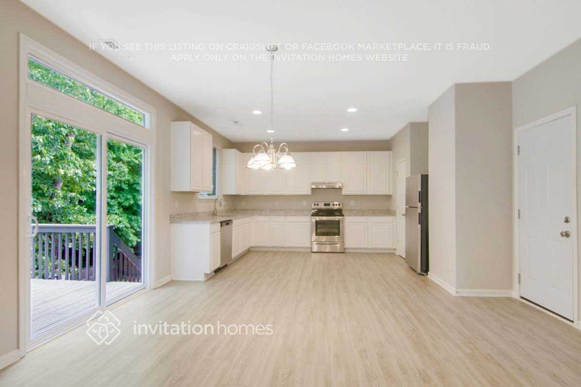 5820 Kohler Ln - Photo 7 of 23