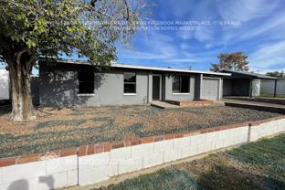 2128 W Hartford Ave - Photo 1 of 1