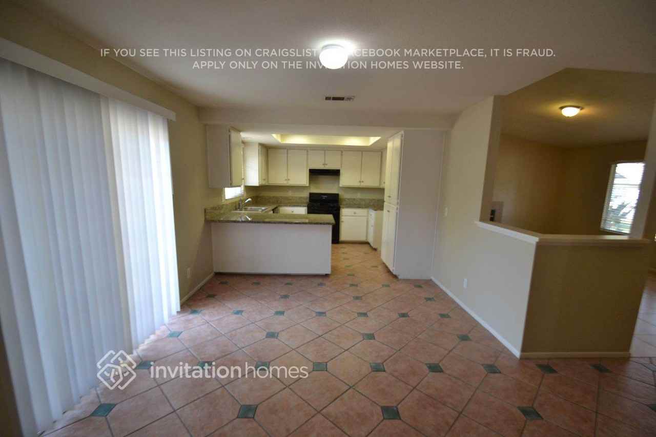 28946 Maltby Ave - Photo 3 of 13