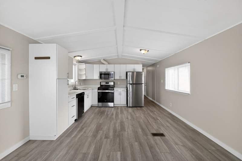 436 4th Ave #T436 - Photo 3 of 29