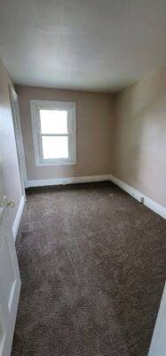 523 Neale SW Ave - Photo 5 of 8