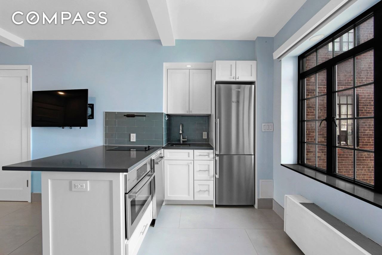 5 Tudor City Pl #1134 - Photo 3 of 15