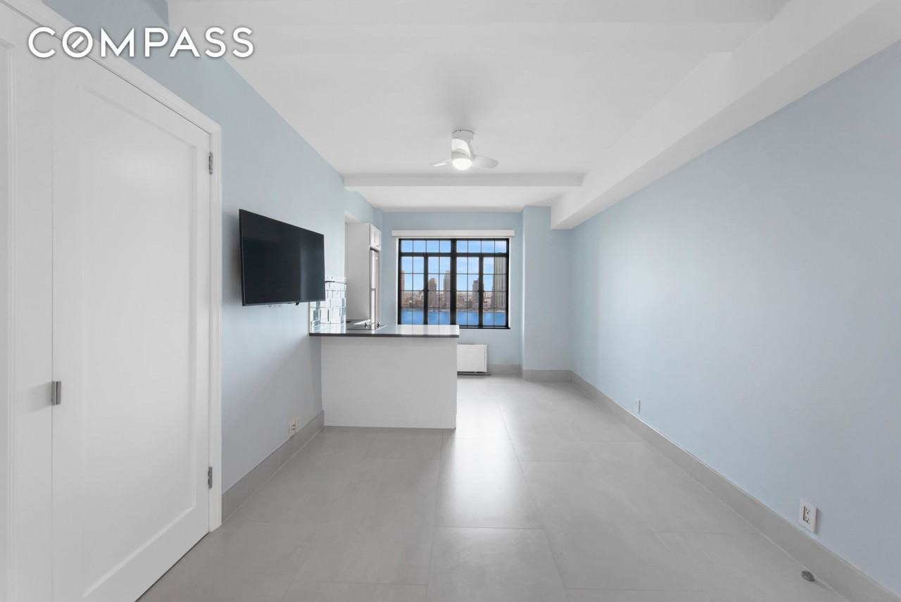 5 Tudor City Pl #1134 - Photo 6 of 15