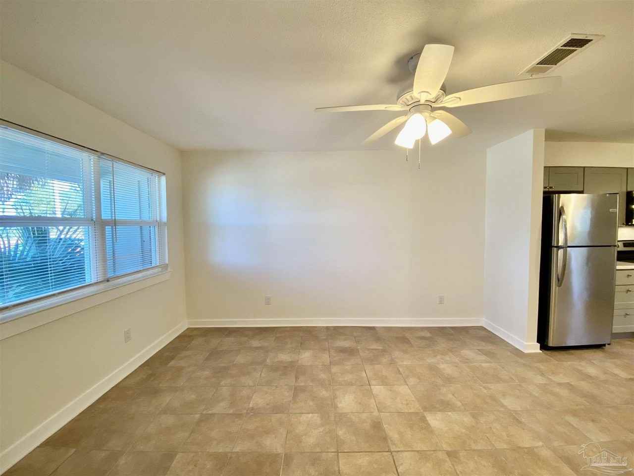 9519 Lillian Hwy - Photo 6 of 11