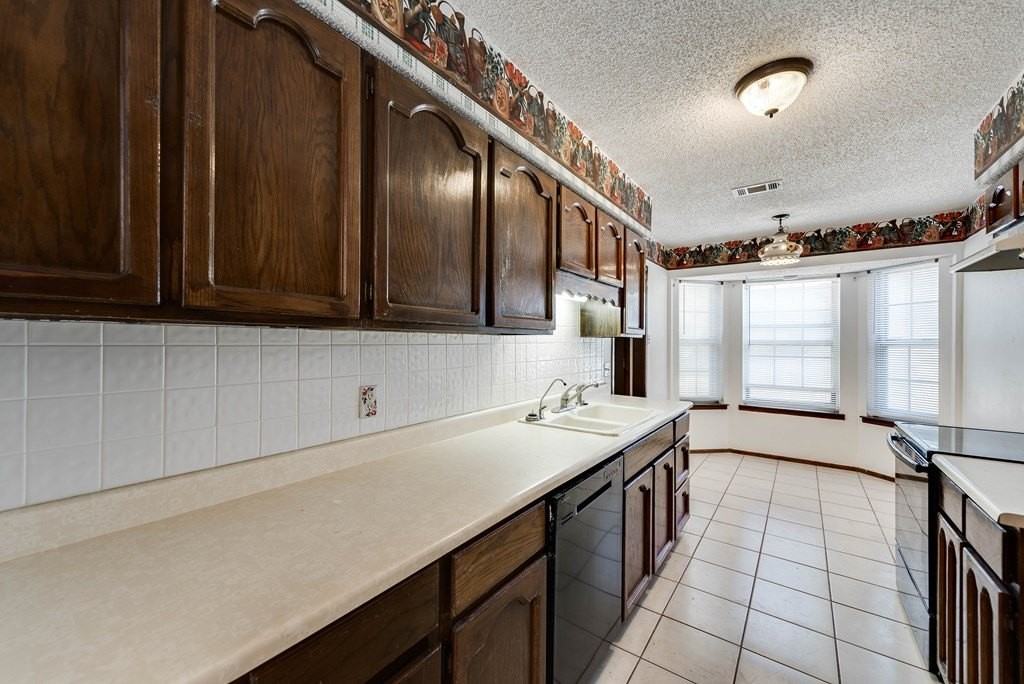 3245 Preston Dr - Photo 7 of 18