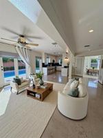 featured image of 2808 Ne 22nd St