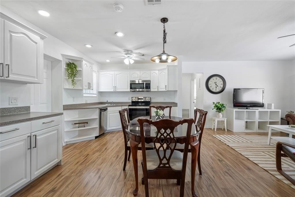 2000 Ne 62nd St #0 - Photo 6 of 20