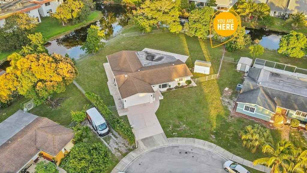 290 Nw 65th Ave - Photo 3 of 50