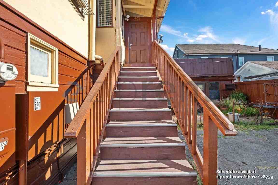 1408 2nd St #A - Photo 3 of 24