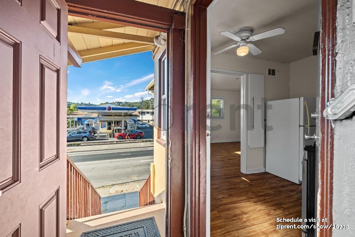 1408 2nd St #A - Photo 5 of 24