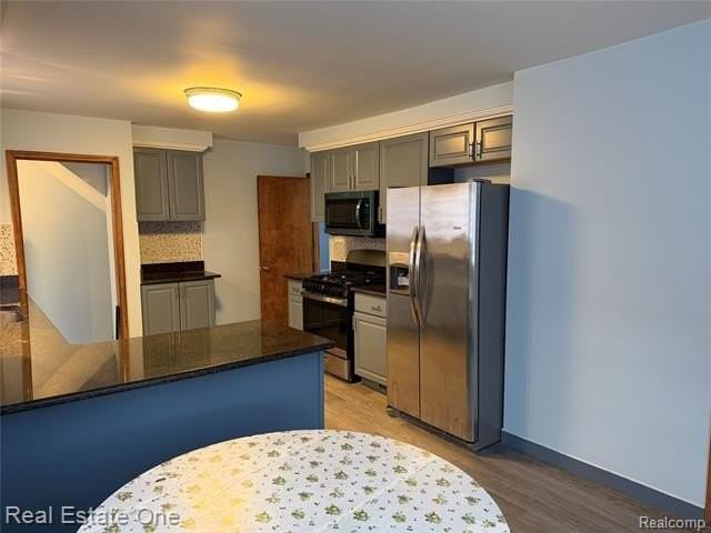 6421 Oakman Blvd - Photo 3 of 22