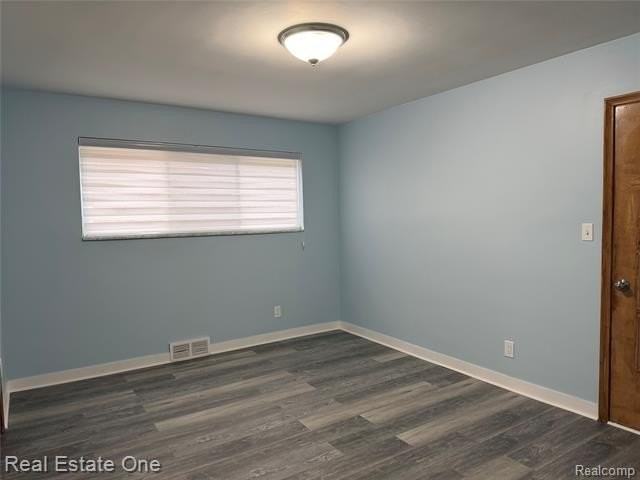 6421 Oakman Blvd - Photo 6 of 22