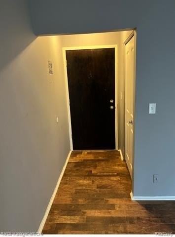 7610 Woodview Dr E - Photo 2 of 13