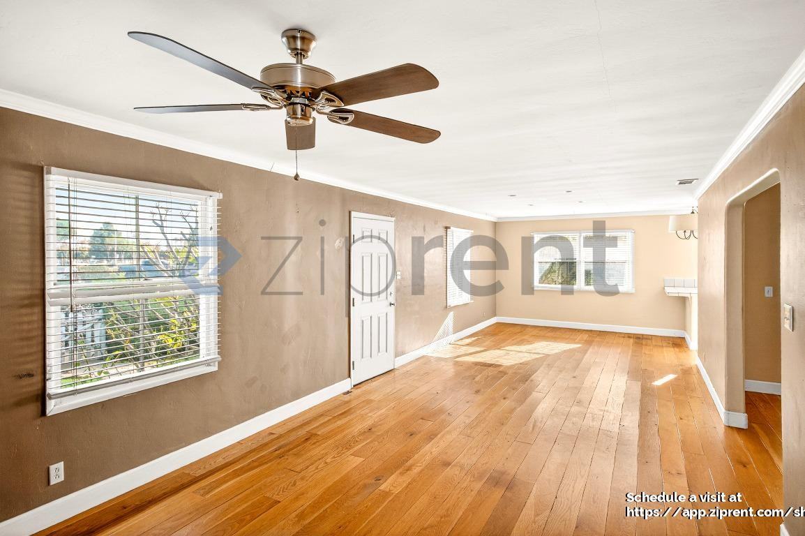 61 S Katherine Dr - Photo 5 of 20