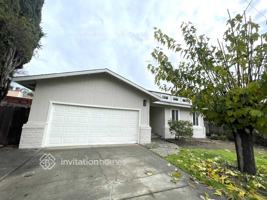 featured image of 716 Whispering Bay Ln