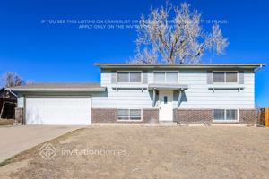 featured image of 1405 Explorador Calle