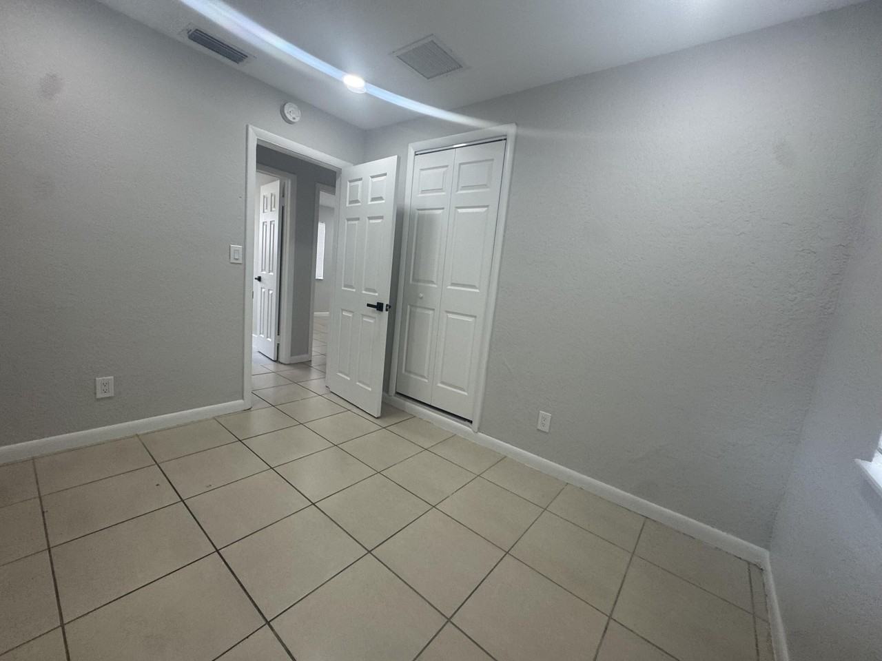 721 Nathan Hale Rd - Photo 6 of 19