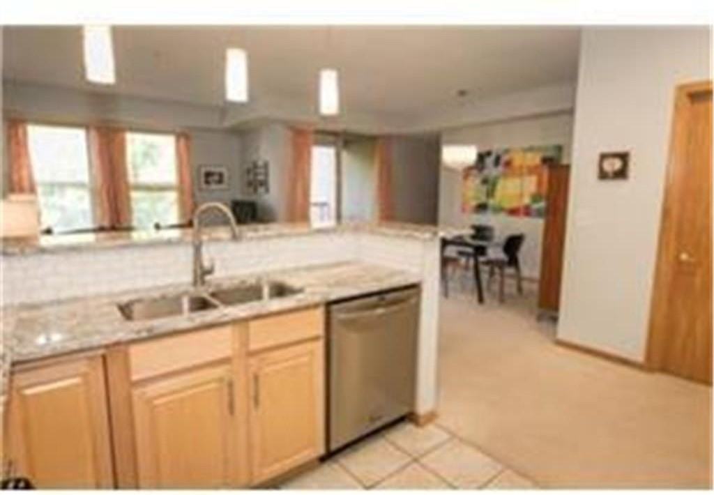 575 N 1st St #301 - Photo 2 of 19