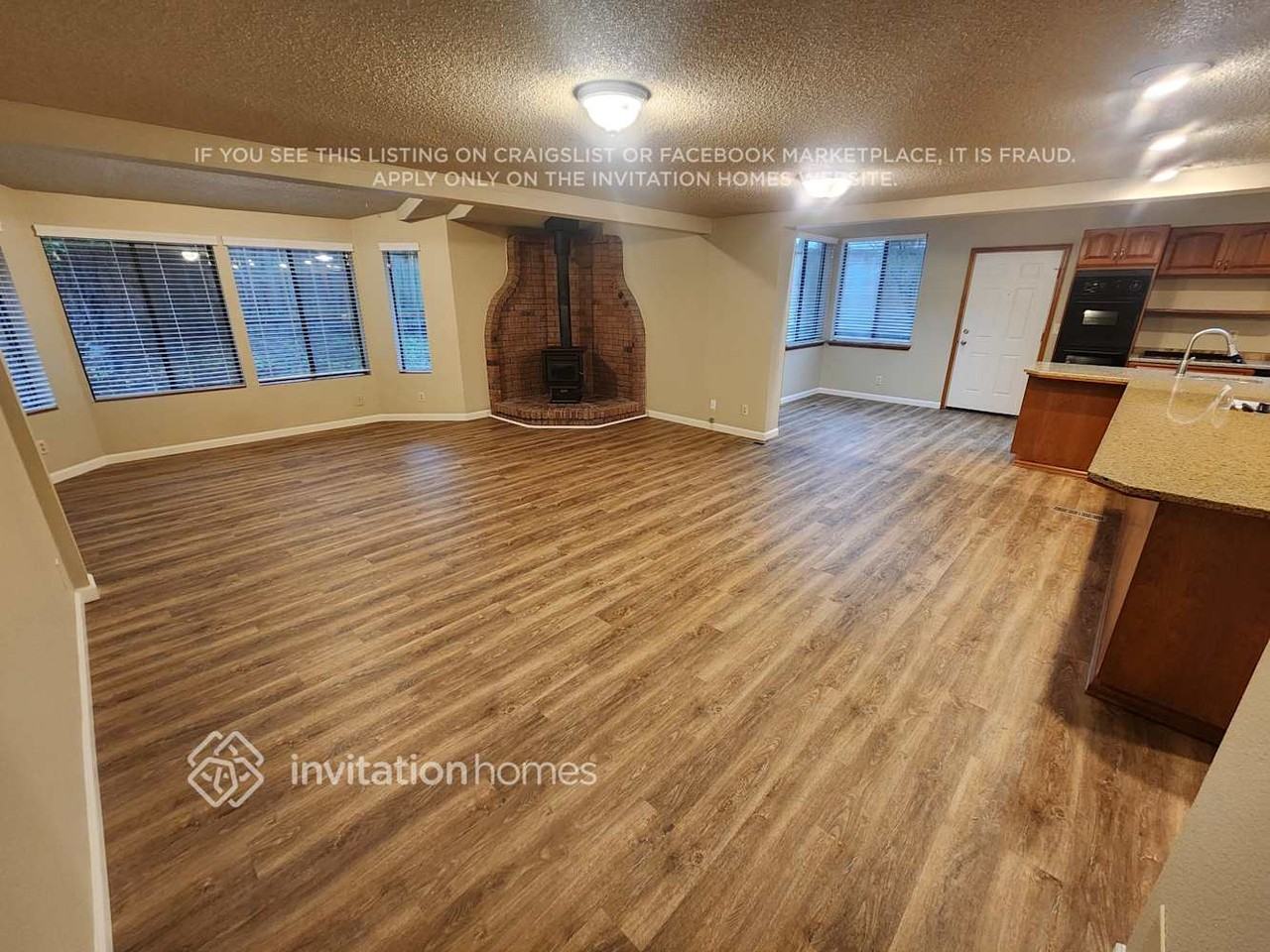 8220 64th Street Ct W - Photo 6 of 23