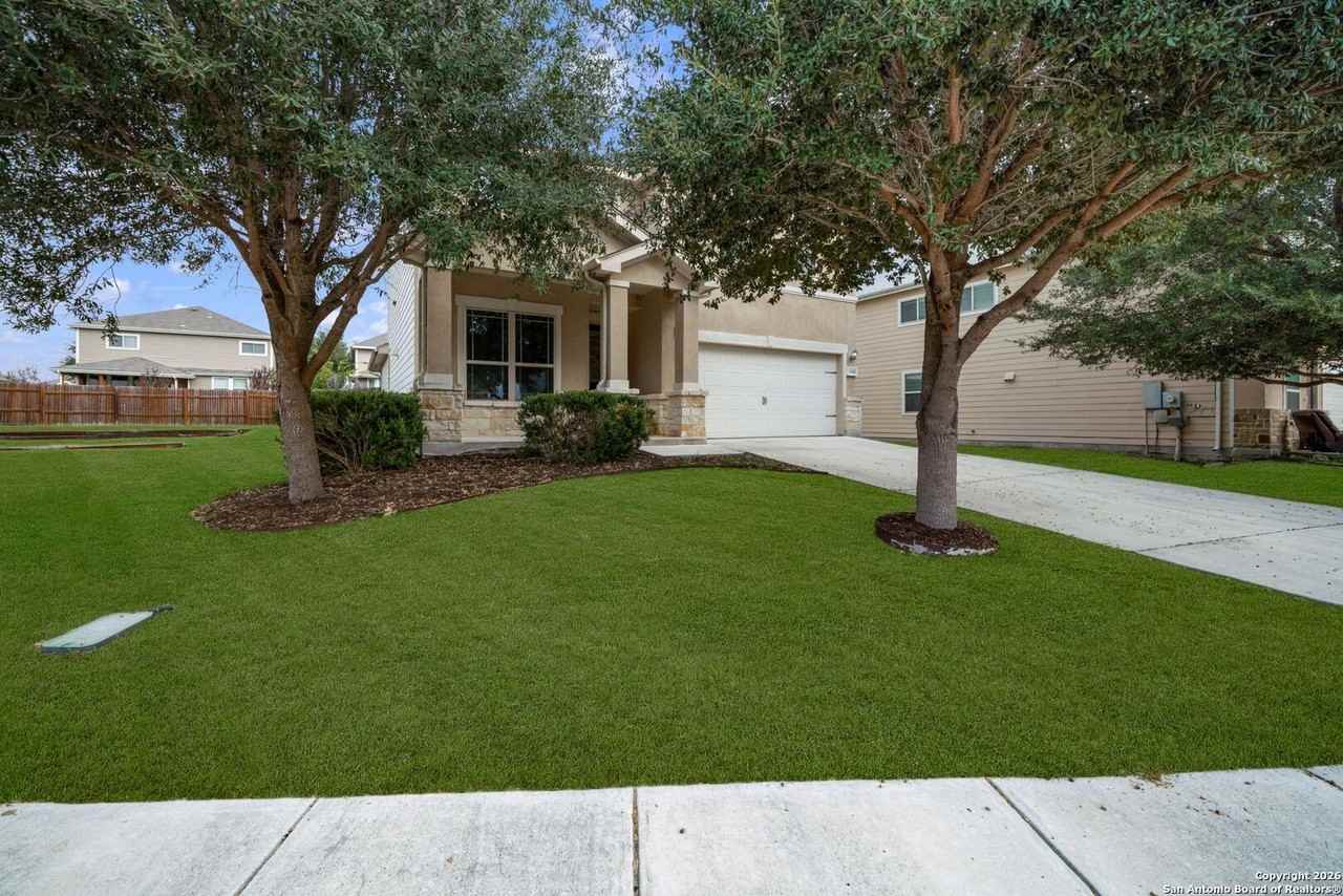 10405 Macarthur Way - Photo 3 of 33