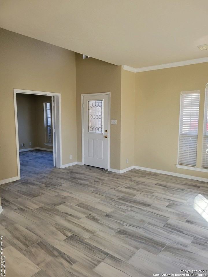 20814 El Suelo Bueno - Photo 2 of 21