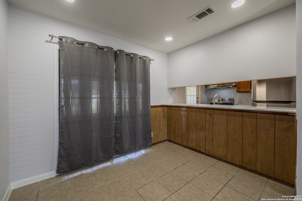 7215 Marble Creek Dr - Photo 4 of 27