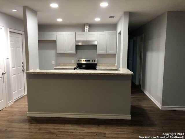 7361 Cherry Brook Dr - Photo 2 of 9