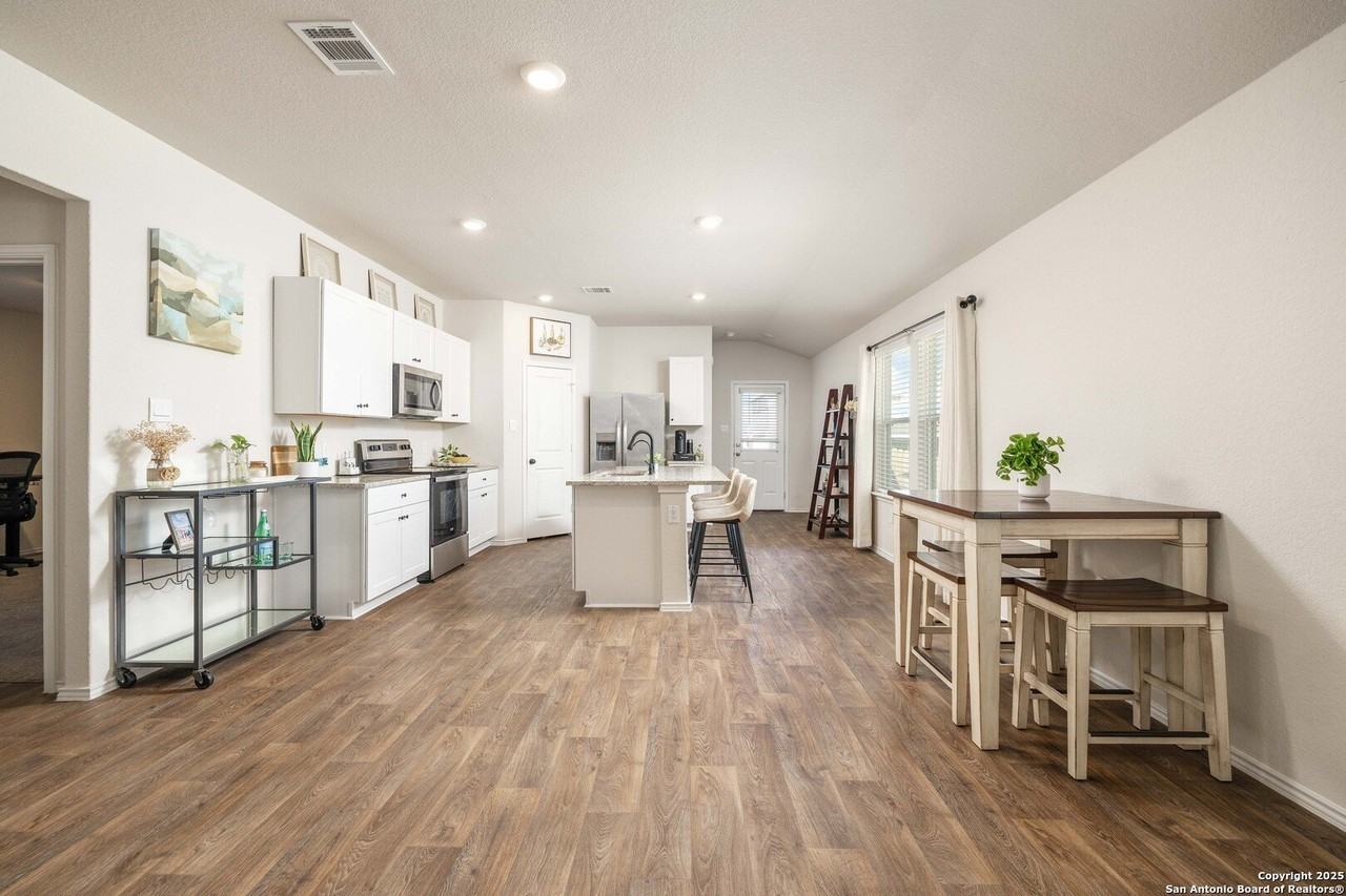 1708 Chianti Pass - Photo 7 of 22