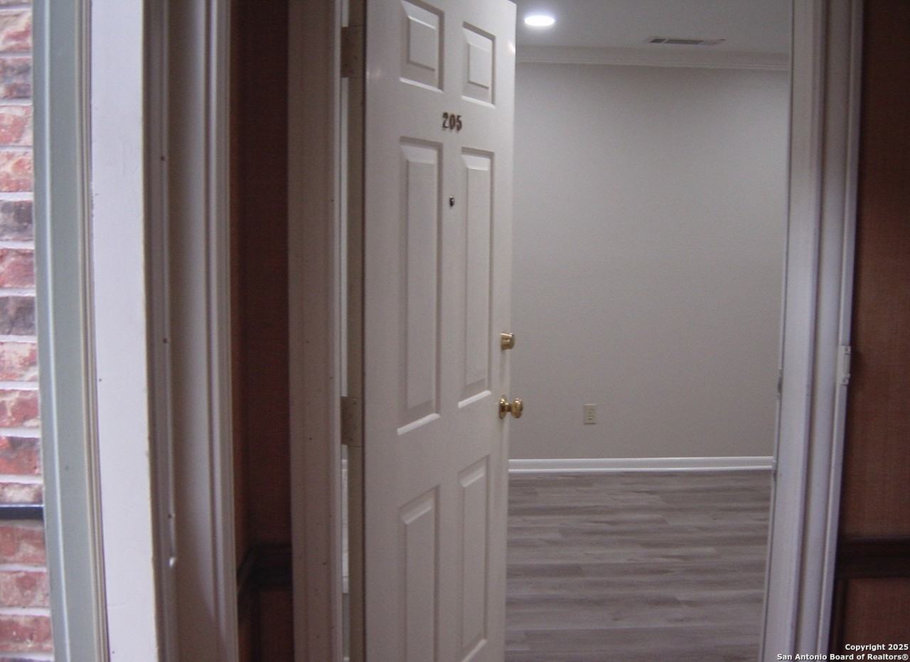 201 Ellwood St Apt 205 #205 - Photo 7 of 28