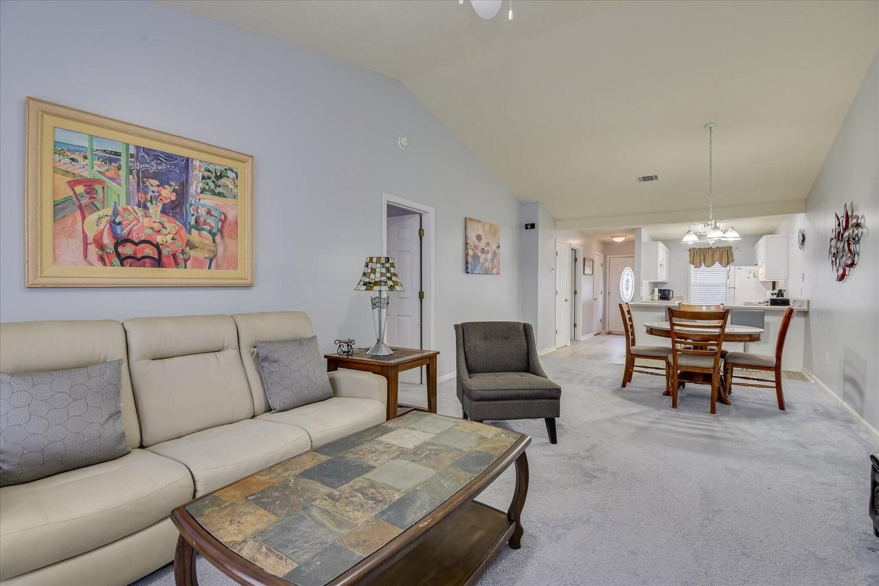 121 Melville Ln Sw - Photo 7 of 22