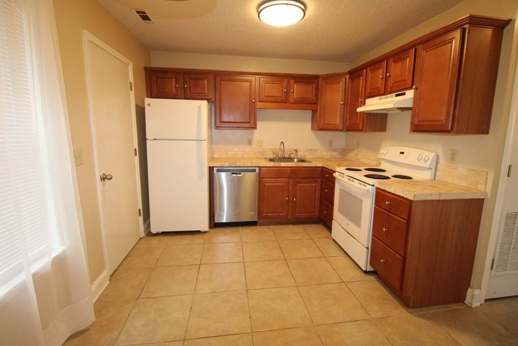 2016 Gion St - Photo 6 of 18