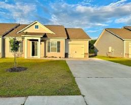 460 Conifer St - Photo 1 of 1