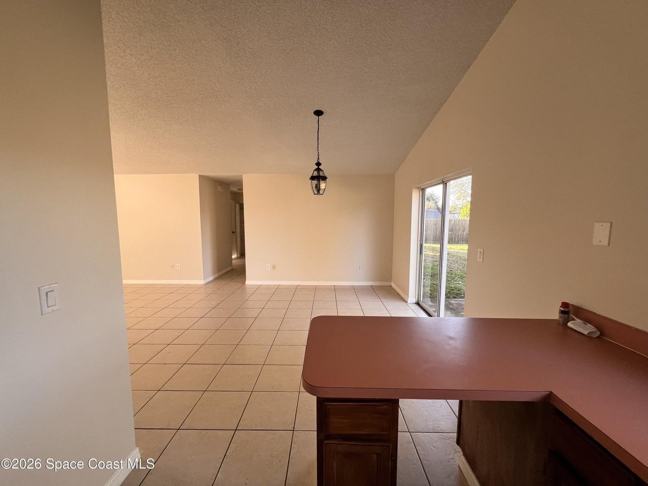 1163 Beacon St Nw - Photo 5 of 12