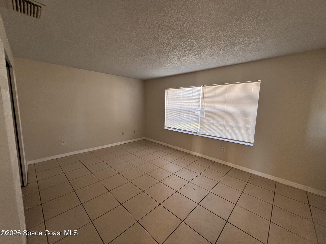 1163 Beacon St Nw - Photo 7 of 12