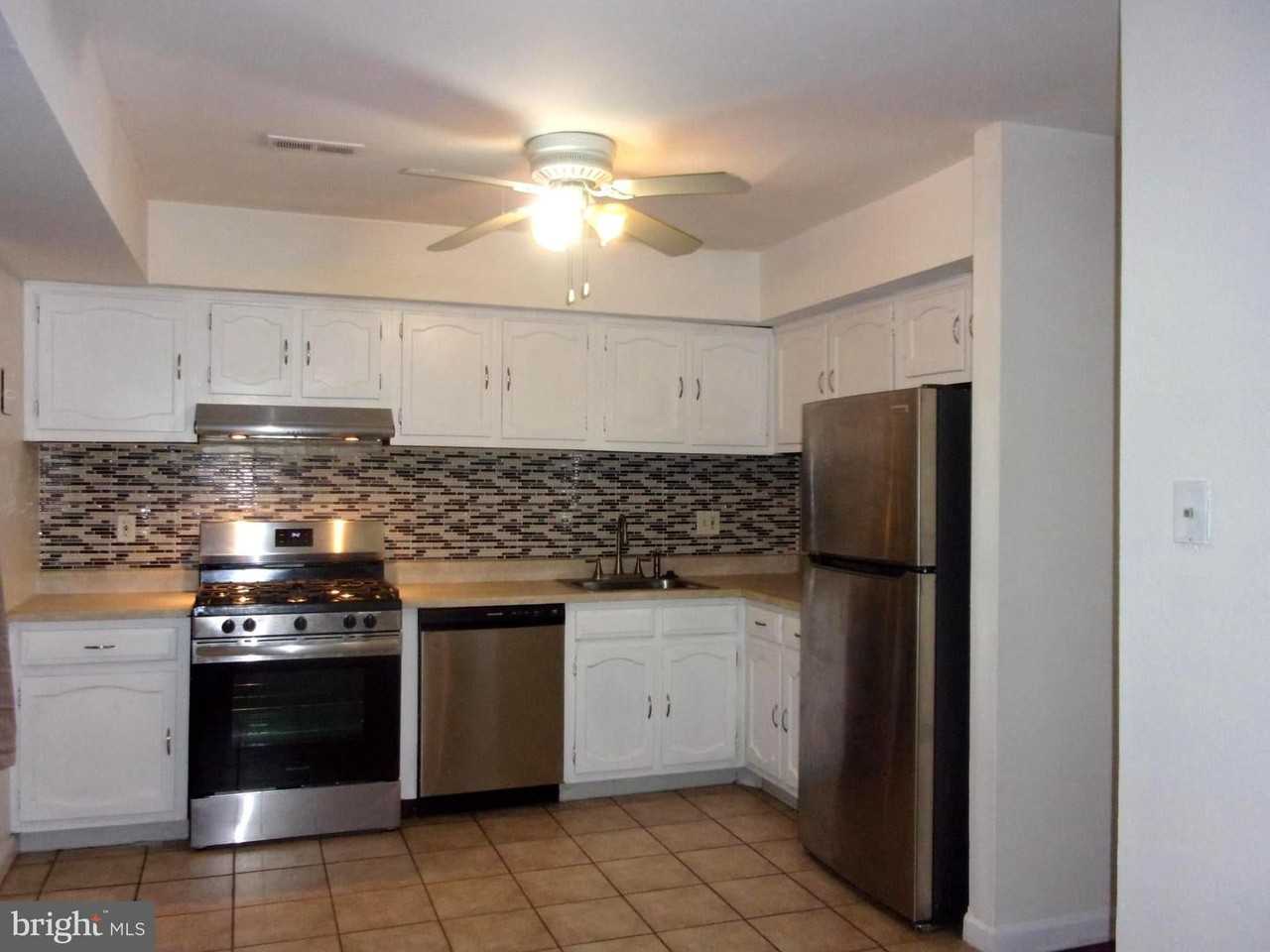 48 Chelsea Cir - Photo 7 of 15