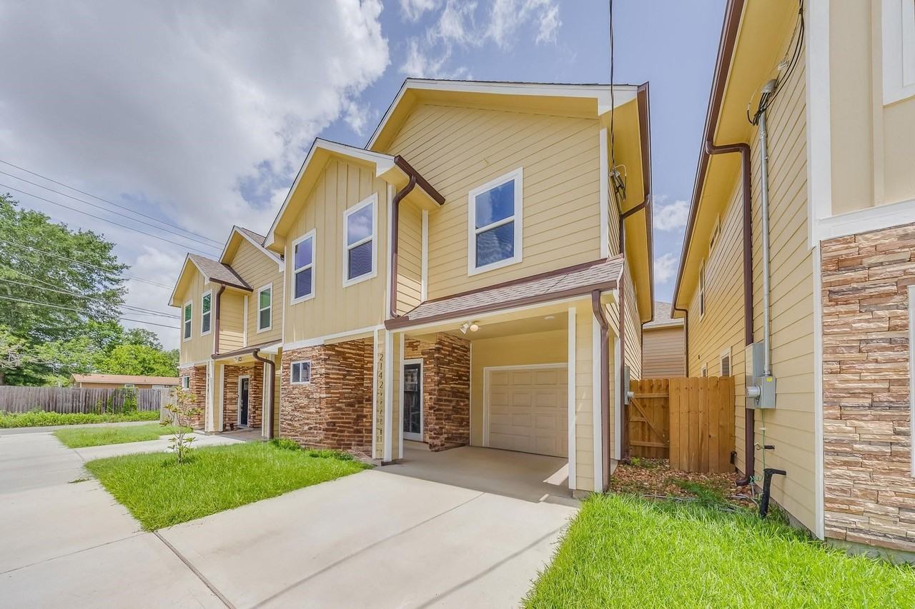 2142 De Soto St - Photo 2 of 28