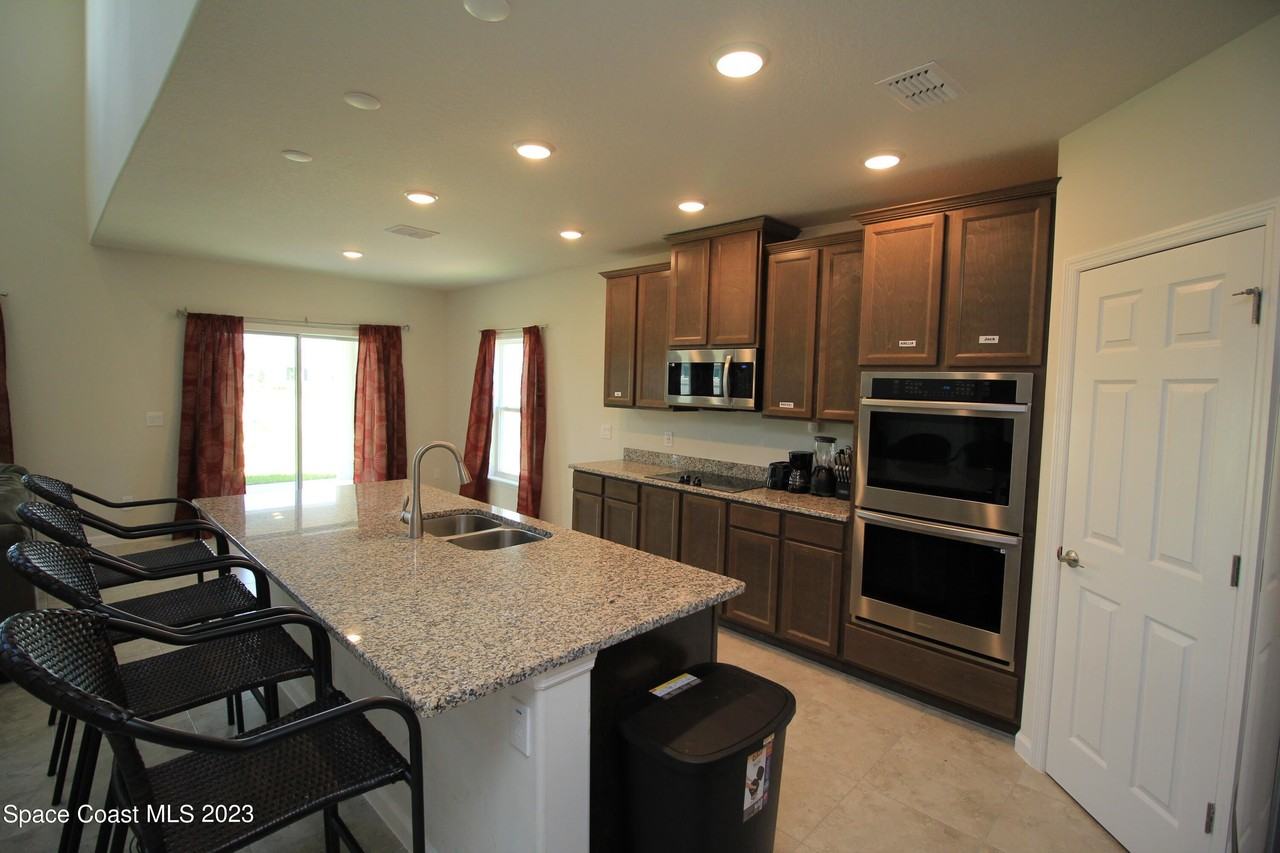 2339 Bonnyton Ln Nw - Photo 7 of 32